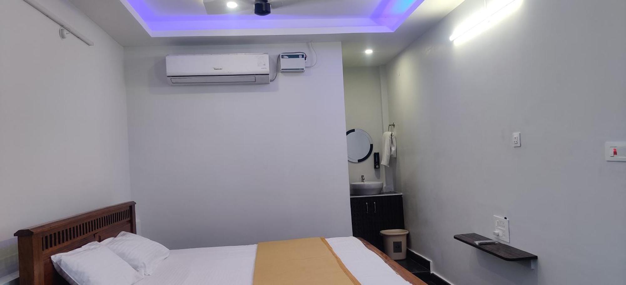 Aadhi Esha Residency Hotell Tiruvannāmalai Eksteriør bilde