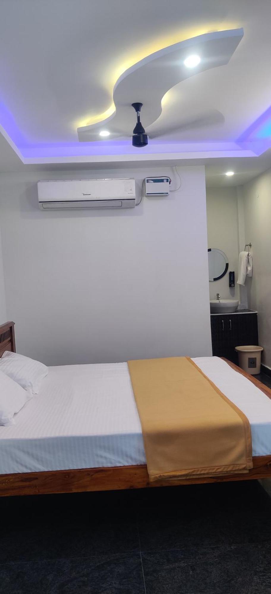 Aadhi Esha Residency Hotell Tiruvannāmalai Eksteriør bilde